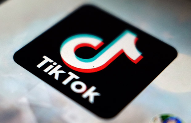 What Does W Mean on Tiktok? Things to Know